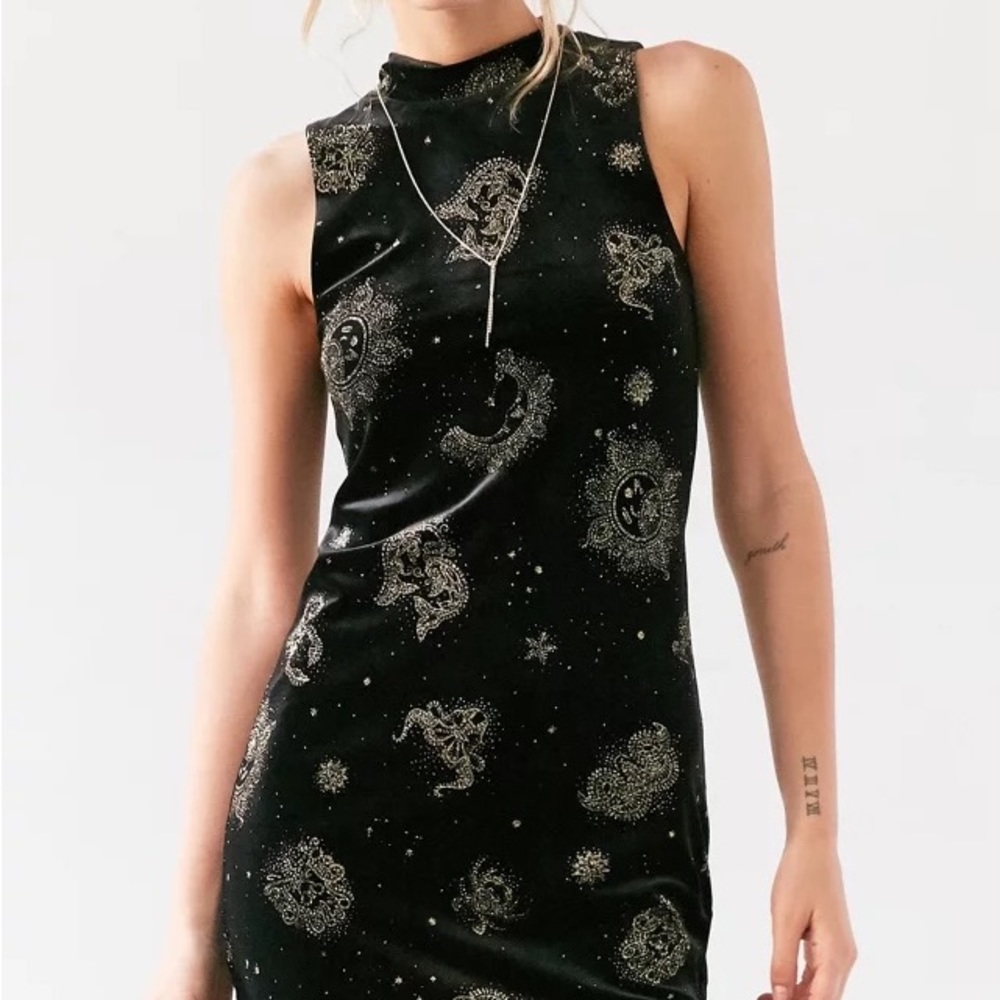 NWOT Ecote black velvet glitter zodiac dress